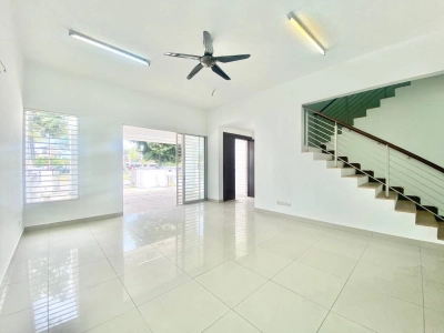 FACING PLAYGROUND | 2 Storey Link House Viola (TTDI), Alam Impian, Seksyen 35 Shah Alam