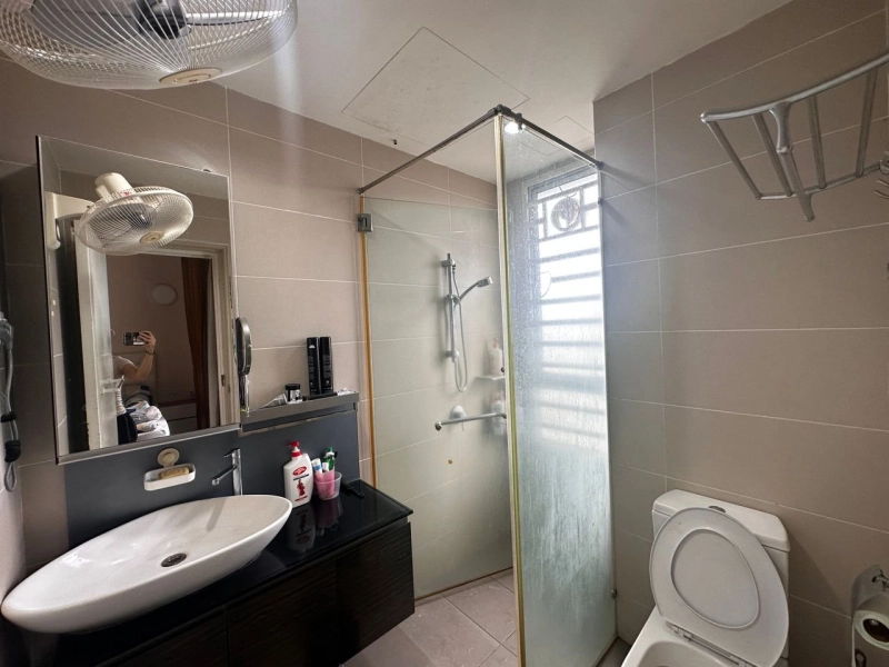 Surin Condo Middle Floor with Sea view