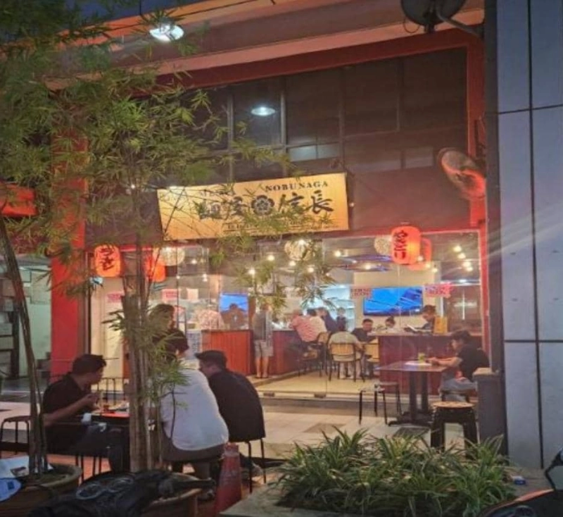 Ground & Mezzanine Floor Shop-Plaza Damas @ Taman Sri Hartamas, KL-Sale below bank value Rm500k