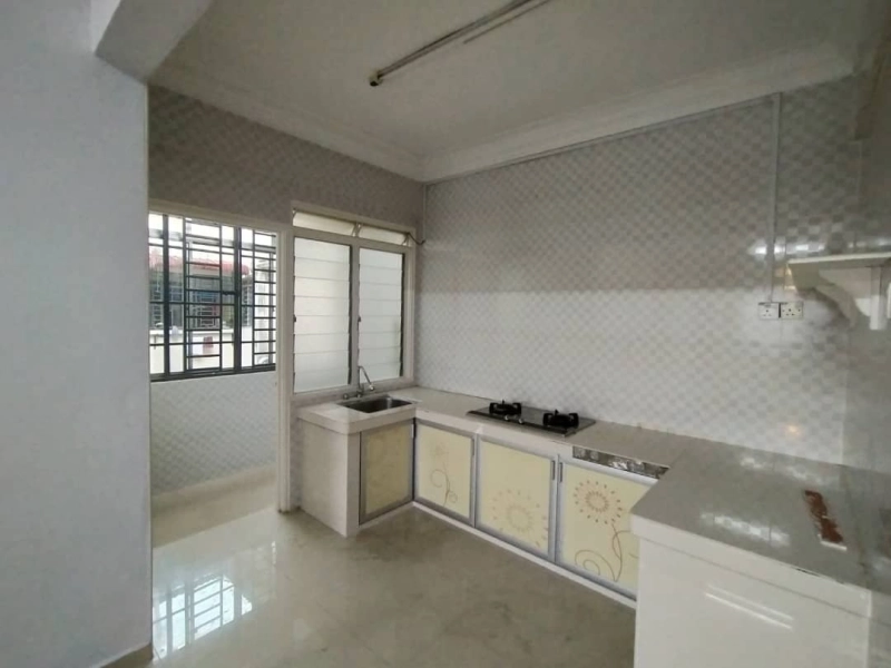 Bukit Indah Flat 3Rooms 2Baths Renovated Unit For Sale