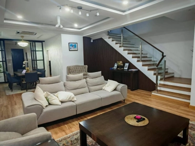 2 Storey ELMINA GREEN THREE SHAH ALAM, Actual, CORNER LOT, Fully Reno