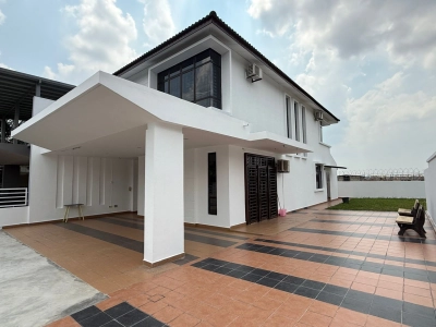 Adda Heights Maple Red 2Storey SemiD Endlot with Land 4Rooms 4Baths Renovated Unit For Sale