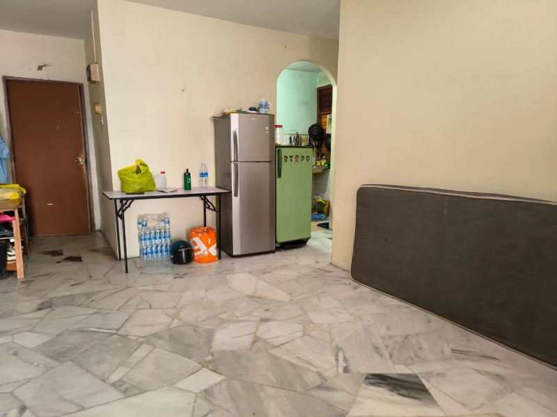 Greenview Apartment - Taman Pusat Kepong