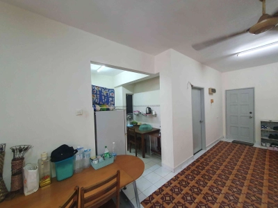 PELANGI DAMANSARA CONDO Petaling Jaya, Actual, WELL KEEP, Low Deposit