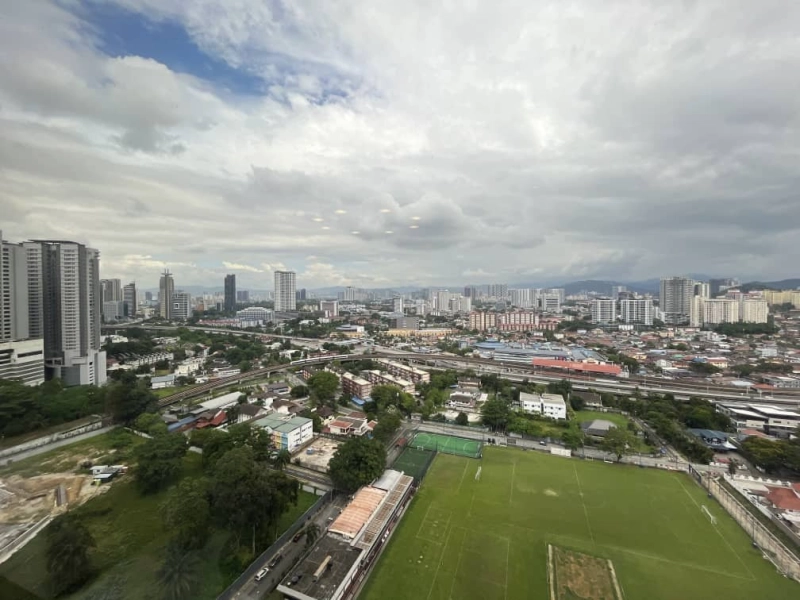 Pavilion Embassy @ Jalan Ampang - Near MRT Ampang Park, Level 16, Ready unit, Open for Reservation Now