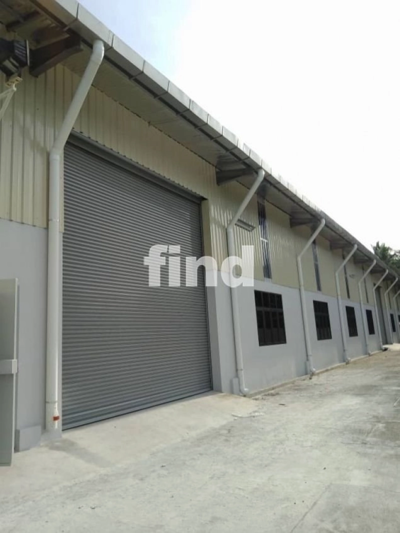 📦 Spacious Warehouse for Rent @ Jalan Rozhan, Alma