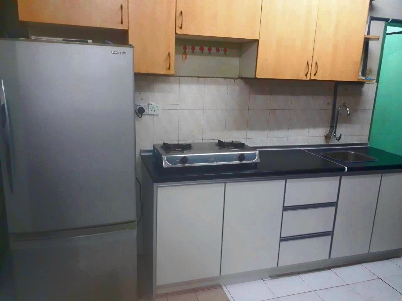 Damansara Damai, Lestari Apartment Fully Furnish walking distance MRT Damansara Damai station