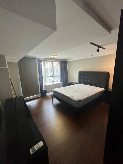 Newly Renovated 1-Bedroom with Full Furniture