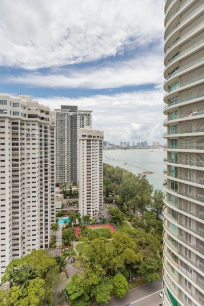 8 Gurney The Shore Condominium Furnished & Renovated 5800sf