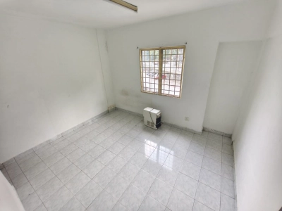 INDAH APARTMENT DAMANSARA DAMAI, Actual, Well Keep,100%FULL LOAN