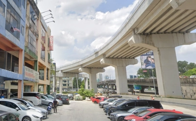 4 STOREY CORNER SHOP KAYU ARA BUSINESS PARK Petaling Jaya, Near LRT 3, Low Deposit