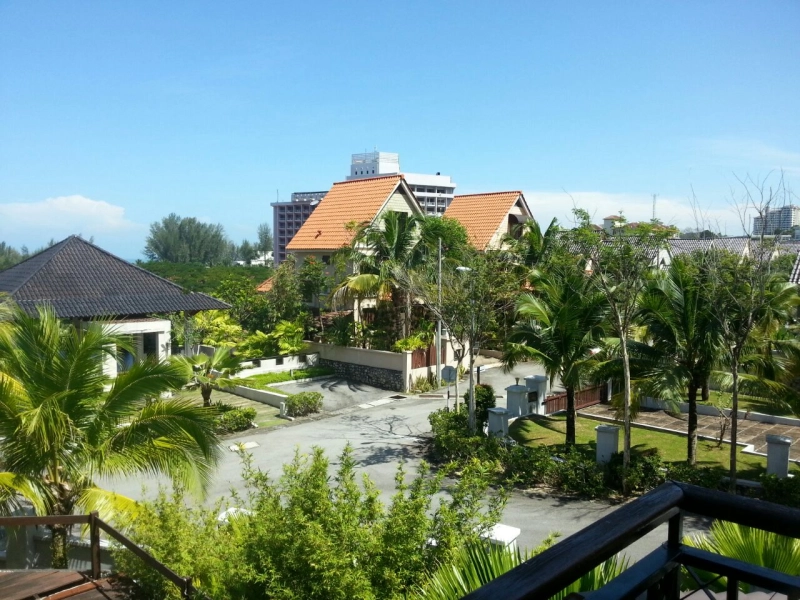 Ferringhi Villa Triple-Storey Bungalow | 10,295 sqft Land | Partially Furnished