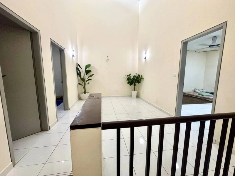 LAMAN ORKID NILAI IMPIAN TERRACE