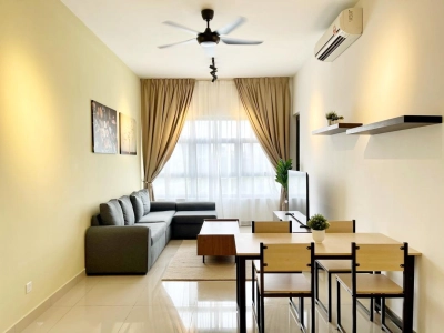 LAKEVILLE RESIDENCE Jalan Kuching, Actual, Renovated, FACING LAKE View, Low Deposit