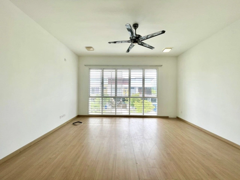 ELMINA EAST SHAH ALAM