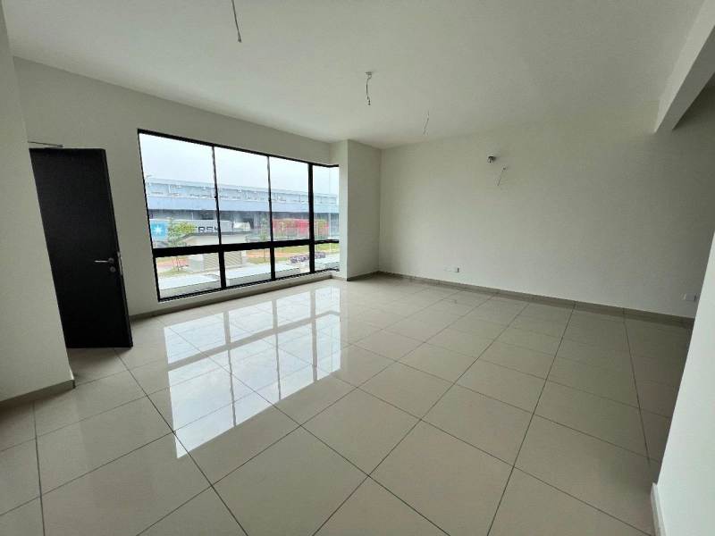 IDAMAN GRAND RESIDENCE TAMAN SENTOSA TOWNHOUSE