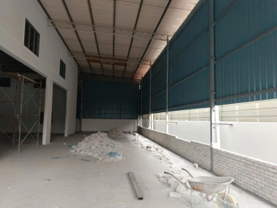 Pengkalan 1.5  Storey Semi D Factory For Rent