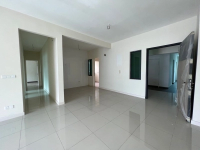 Iconic skies Relau 1493sf High Floor Original unit Low density