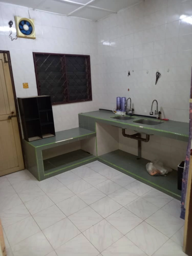 jalan raja abdul rahman taman bukit kapar batu 10 town meru klang