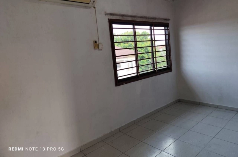 FOR RENT: Double Storey Terrace @ Taman Damai Jaya (Nearby Bestmart)