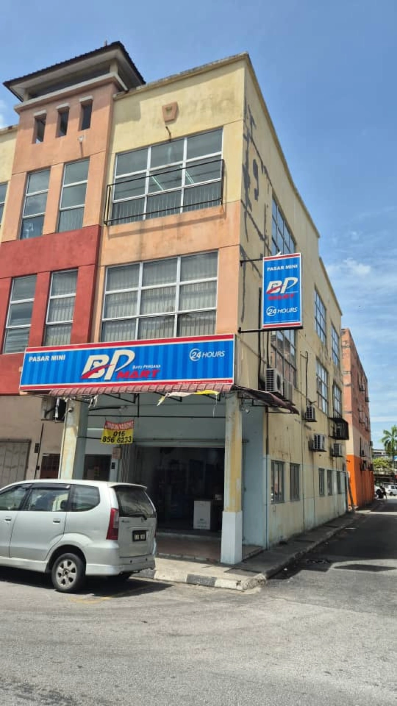 Corner 2nd floor Shop Office-Taman Bayu Perdana @ Klang-Ready now