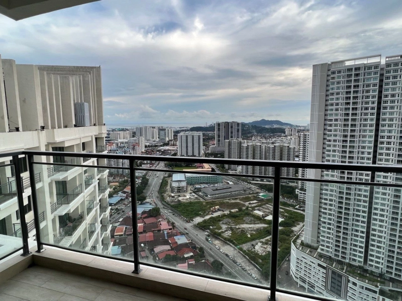 Iconic skies Relau 1493sf High Floor Original unit Low density