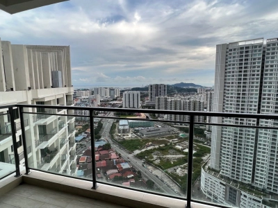 Iconic skies Relau 1493sf High Floor Original unit Low density