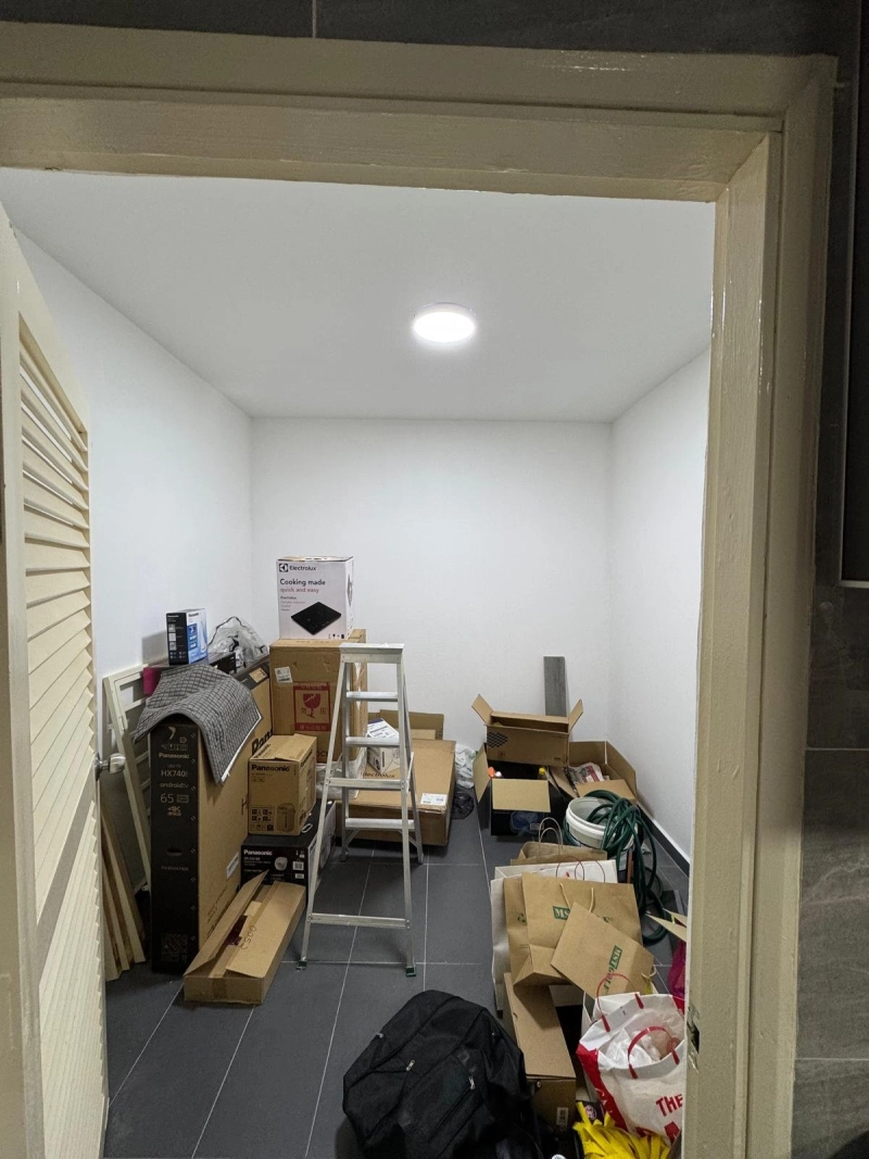 Venice Hill Condo @ Taman Puteri, Batu 9, Cheras - Fully Renovated Corner unit