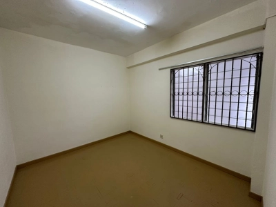 Taman Medan Penaga Blk 82 Sell with Tenancy