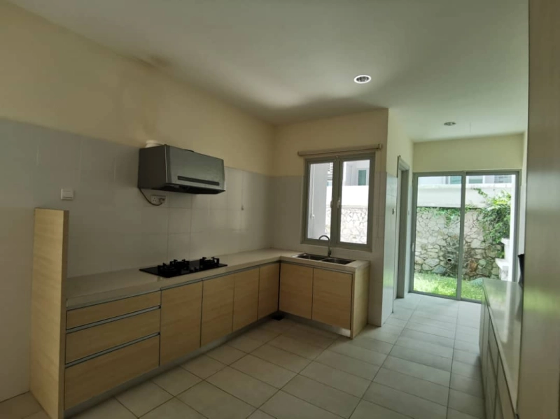 Tropika Ferringhi Semi-D (4,050 sqft built-up & fully renovated)