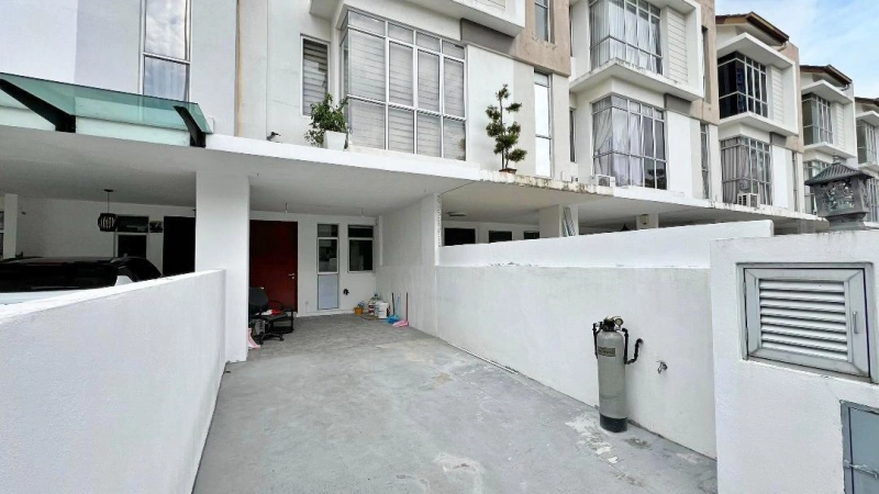 TAMAN TASIK PRIMA TOWNHOUSE PUCHONG