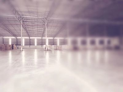 Free commercial zone warehouse for rent