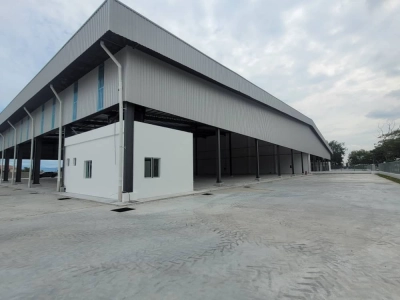 Nilai-3 wholesale centre Warehouse and Factory Semi D or Bungalow Lot