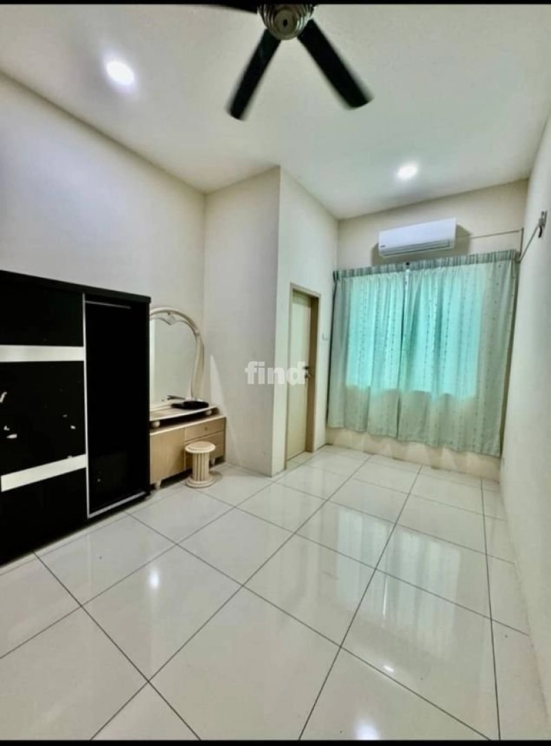 🏡 Pearl Residence, Simpang Ampat – Gated & Guarded Community