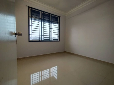 Bukit Indah Flat 3Rooms 2Baths Renovated Unit For Sale