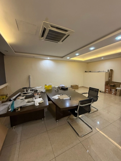 4.5 STOREY SHOP OFFICE JALAN IPOH, Actual, PARTIALLY FURNISHED, Move In Ready