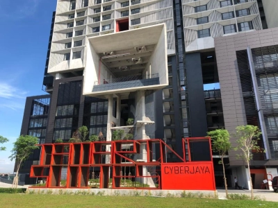 Comfy 1 Bedroom with Entrance Balcony