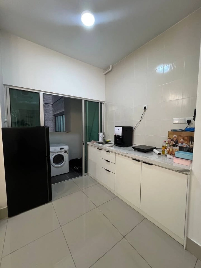 Mirage Residence Large Space For Rent