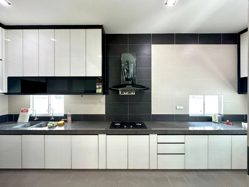 IVORY HEIGHTS BUNGALOW BANDAR COUNTRY HOMES