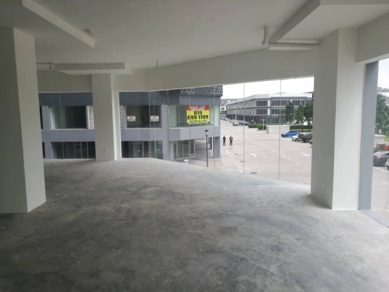 SOUTHVILLE CITY SAVANNA SHOP LOT BANGI
