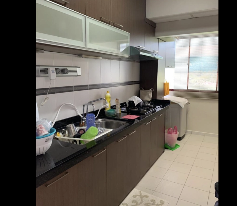 Marina Bay Corner Unit