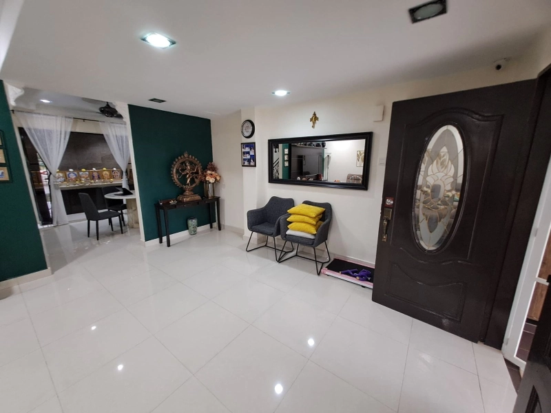 2 Storey TAMAN KINRARA SEKSYEN 2 Puchong, Actual, FULLY RENO & EXTENDED, Low Deposit