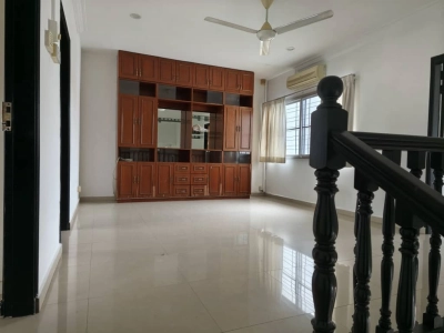 2 Storey DAMANSARA JAYA Seksyen 22, Actual, Partially Furnished, Move In Ready