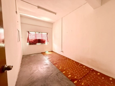 jalan tengku badar taman aur kawasan 13 port klang jaya pandamaran kota pendamar kesas highway