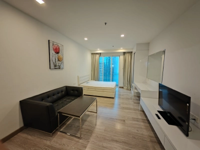 Fully Furnished Unit at Ramada Bukit Ceylon For Sale