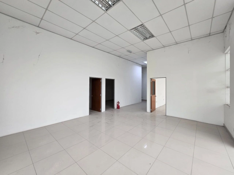 Desa Cemerlang Factory For Rent