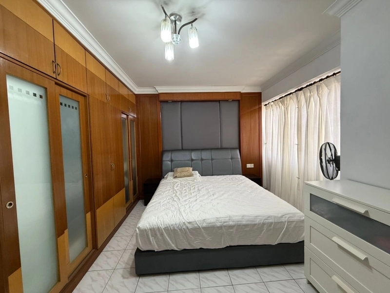 VISTA SAUJANA APARTMENT KEPONG, Actual, Freehold, Renovated, 2 CARPARK, Low Deposit