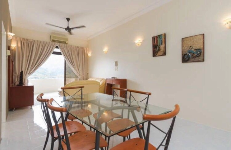 Eden Seaview Nice Move in condition unit