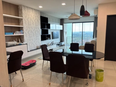 Molek Pine 4 Apartment at Taman Molek Johor