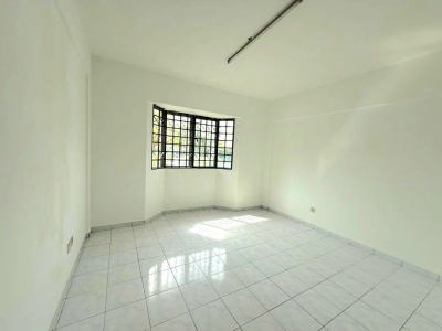 Pangsapuri Subang Suria, Jalan Bintang U5/33, Seksyen U5, Shah Alam, Selangor Ground Floor